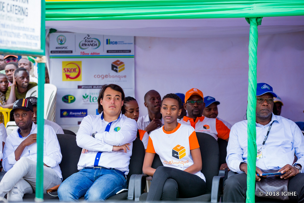 Nyampinga w'u Rwanda Iradukunda Liliane yishimiye kureba Tour du Rwanda ku nshuro ye ya mbere atari kuri televiziyo
