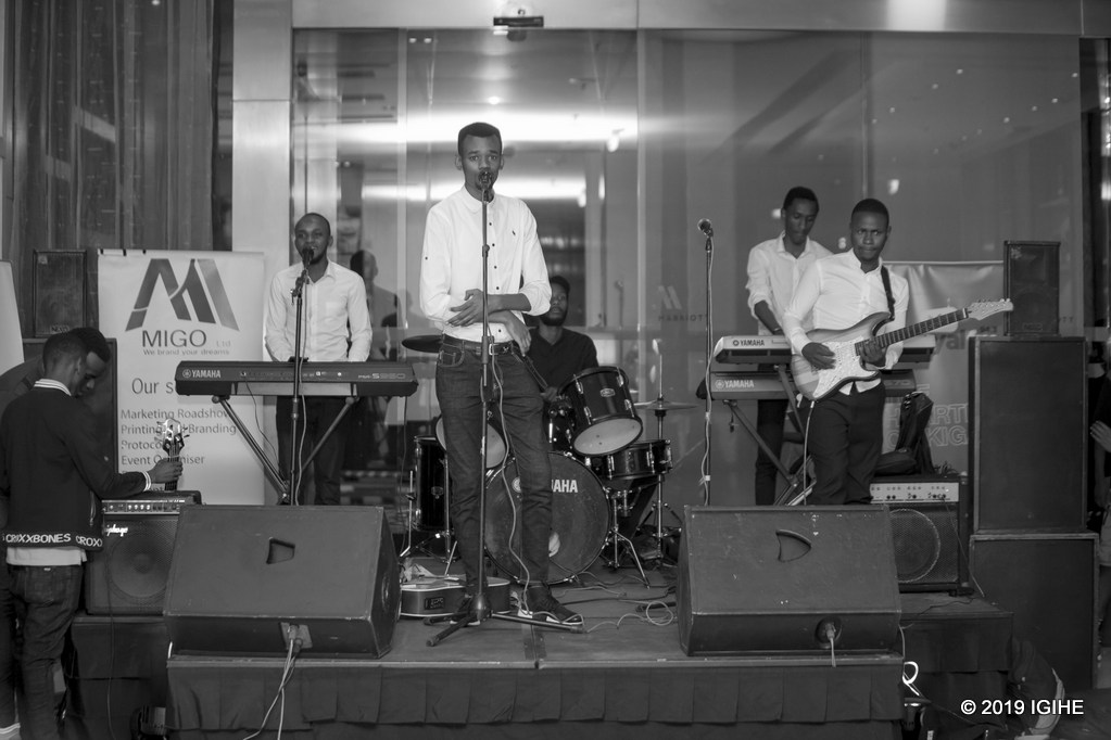 Salus Music Band ifite inkomoko muri Orchestre Salus Populi ya Kaminuza y’u Rwanda (UR)