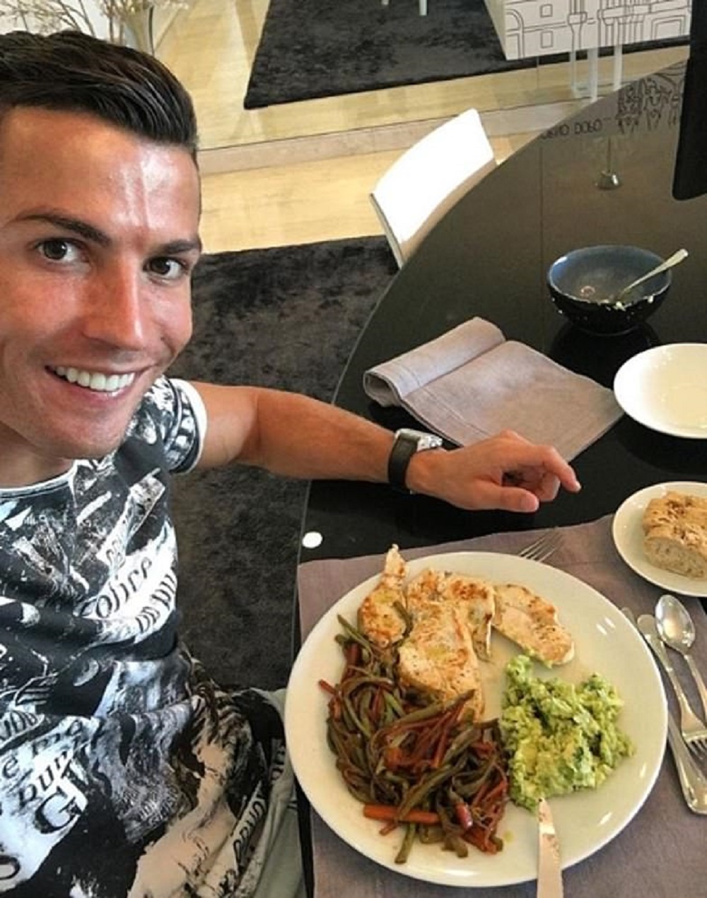 Salade ntiyabura ku mafunguro ya Cristiano Ronaldo
