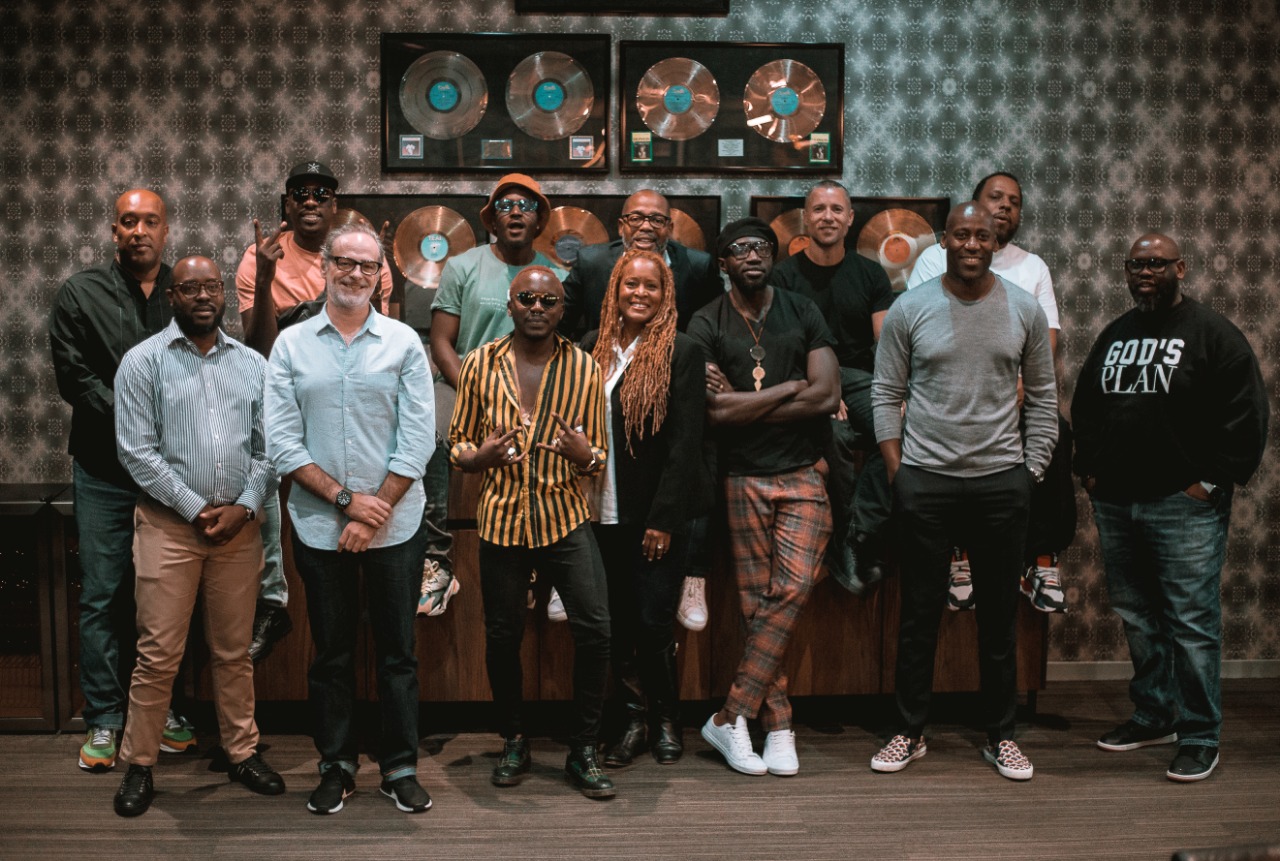 Abagize Sauti Sol bizeye gukomeza kumenyekana kubera amasezerano mashya basinye