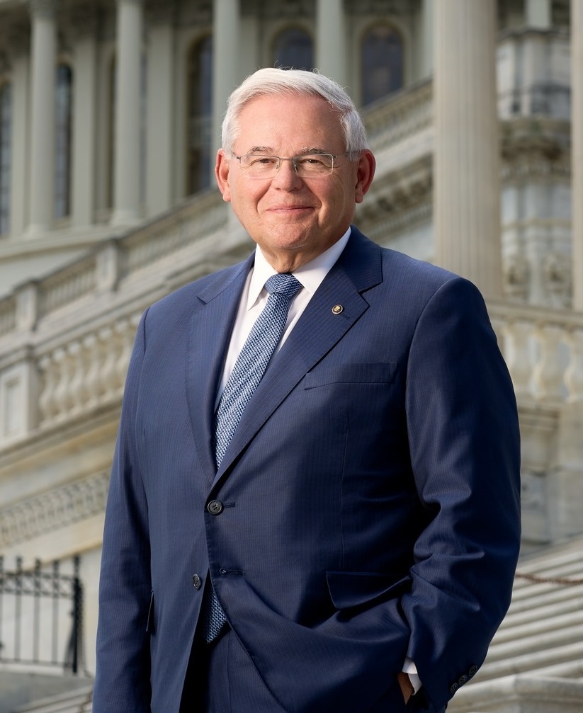Robert Menendez ni umwe mu bagize Inteko Ishinga Amategeko ya Amerika wiyegerejwe n’aba lobbyst kugira ngo afashe umuryango wa Rusesabagina