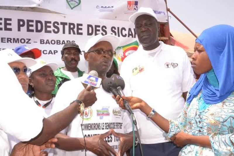 Ambasaderi w'u Rwanda muri Senegal, Mathias Harebamungu aganira n'itangazamakuru
