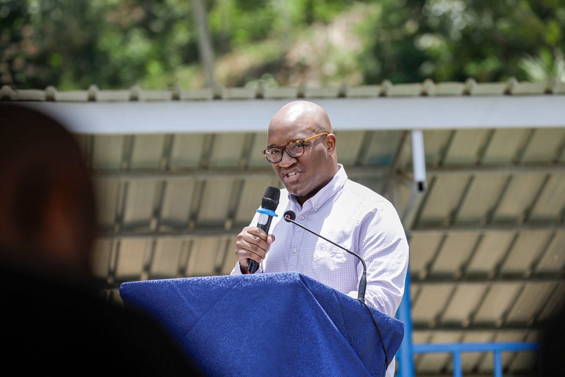 Umuyobozi wa BK Capital, Siongo Kisoso, yavuze ko kugira ngo izi mpapuro mpeshamwenda zigamije kurengera ibidukikije za Prime Energy zemerwe ku isoko ry’u Rwanda, zabanje gusumwa ku rwego mpuzamahanga