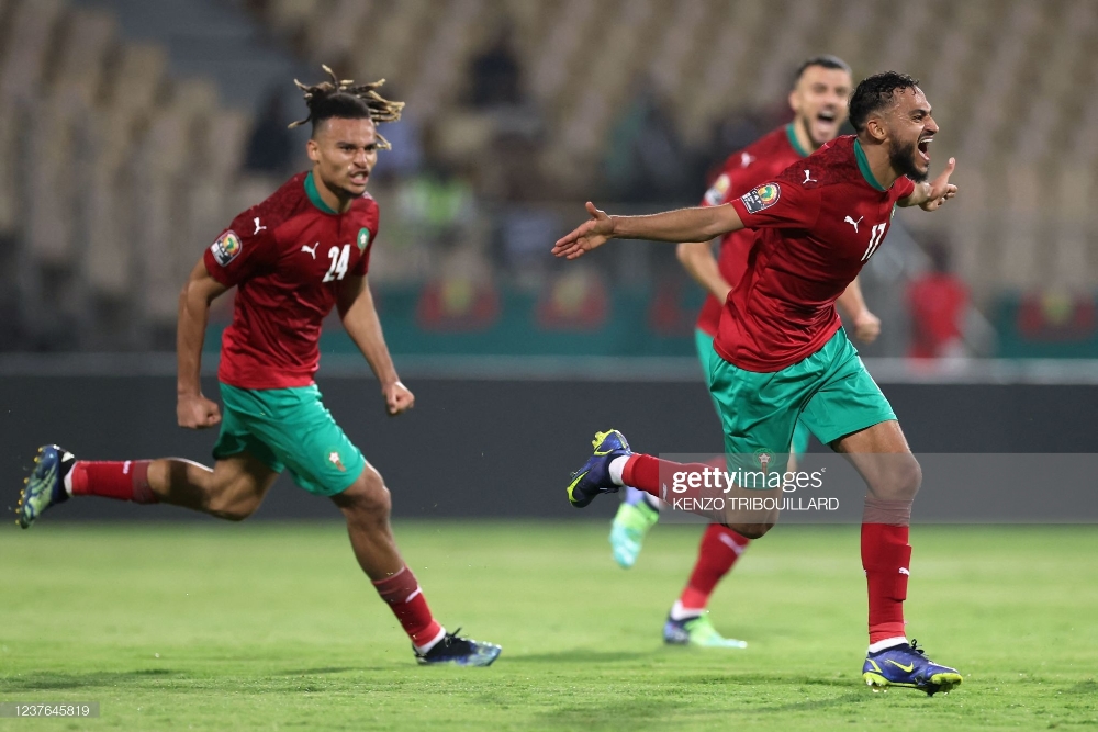 Sofiane Boufal yishimira igitego cyabonetse mu minota ya nyuma