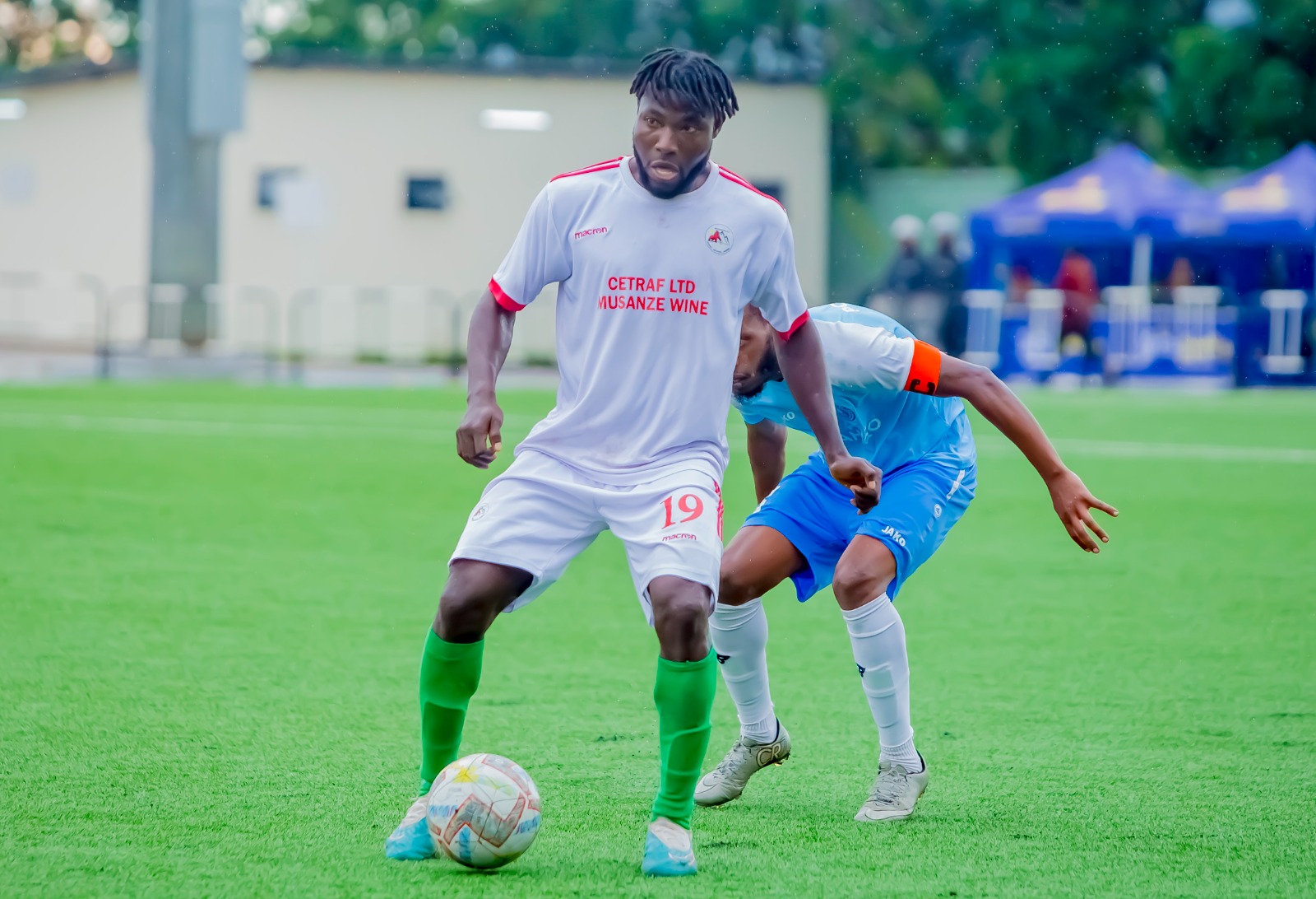 Musanze FC yitegura umwaka w'imikino yongereye amasezerano Salomon Adeyinka