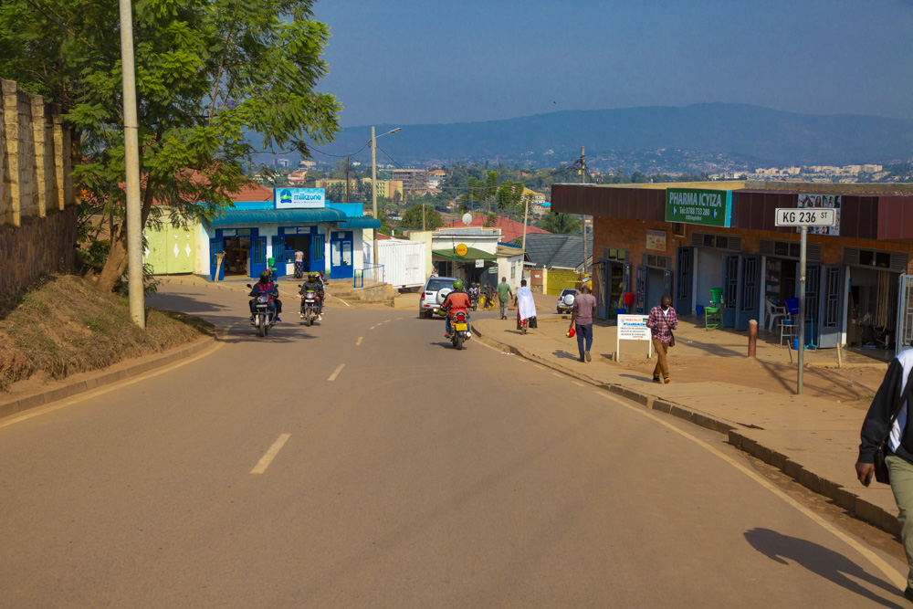 Uyu muhanda umanuka kuri Contrôle Technique ni umwe mu izifashishwa cyane muri CHOGM, nko mu gihe ibice bya Remera birimo gukoreshwa cyane n'abashyitsi