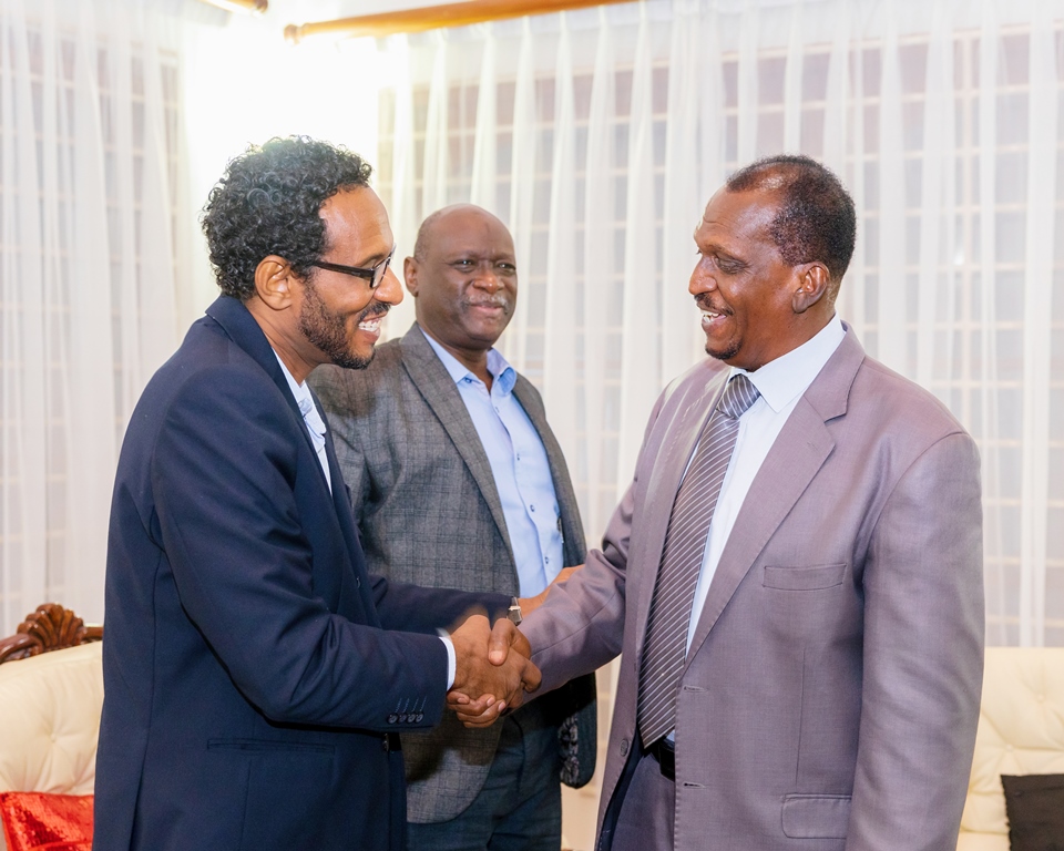 Abashoramari ku mpande zombi babonye umwanya wo kuganira no kumenyana