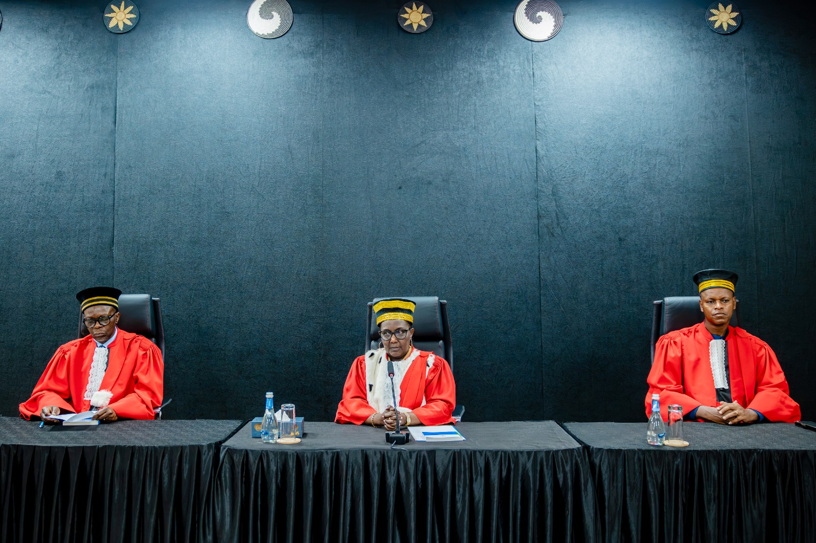 Yabasabye kwirinda kugwa mu mitego y'ababuranyi