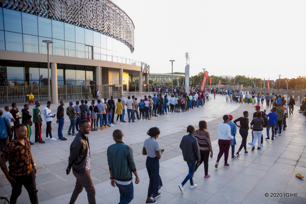 Imiryango ya Kigali Arena yafunguwe itinze bituma igitaramo gitangira gitinze
