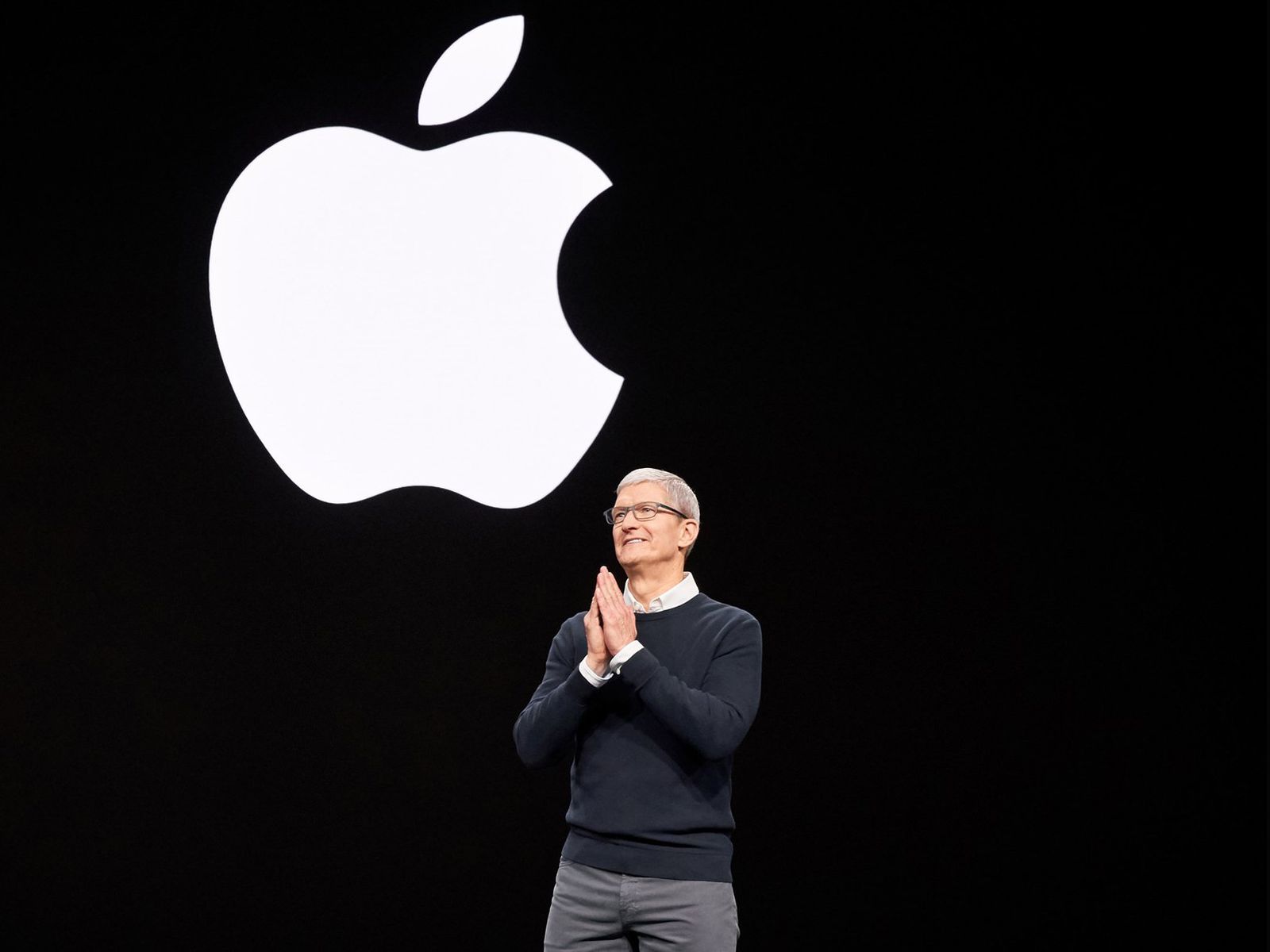 Imyaka 15 y’ubuyobozi bwa Tim Cook muri Apple yageze ku iherezo