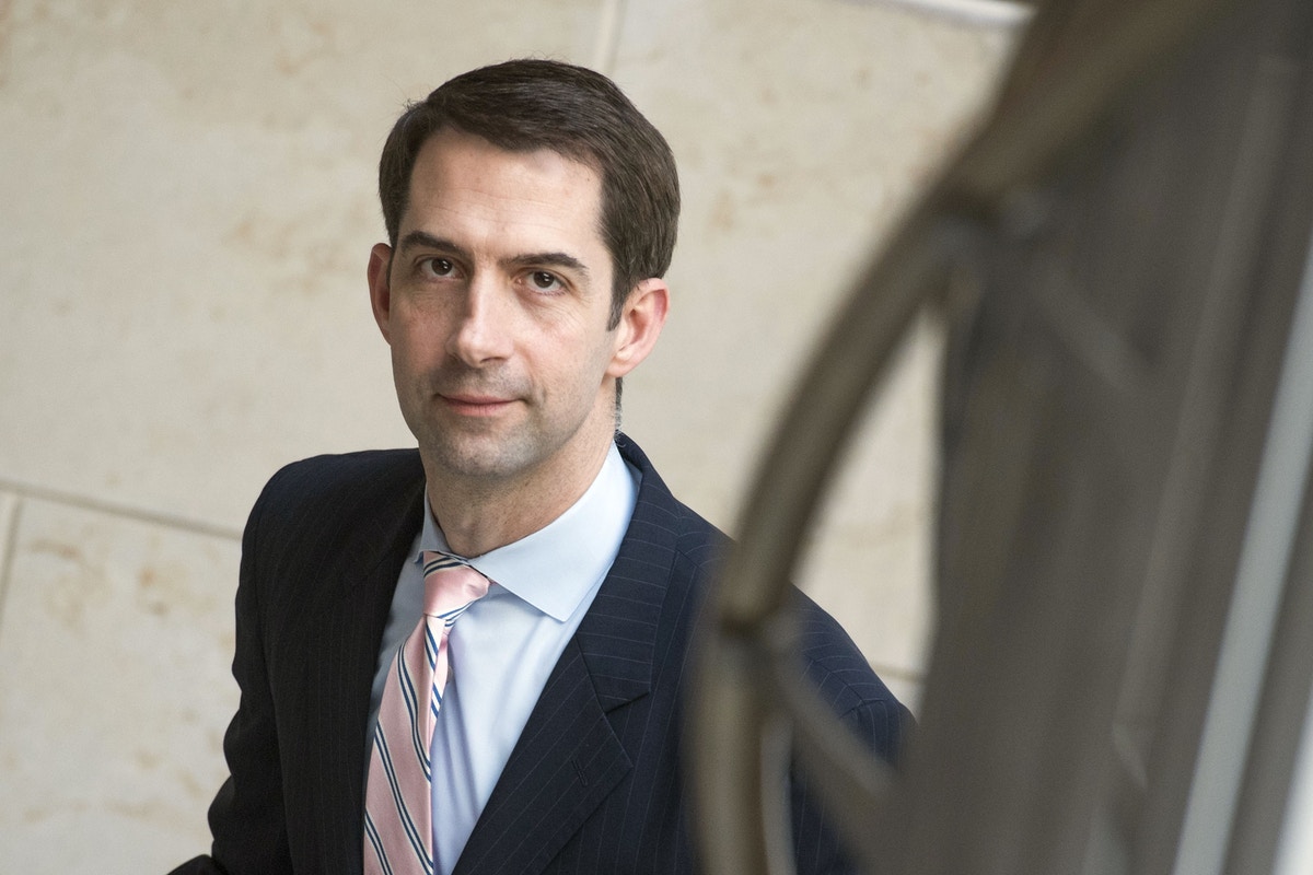 Tom Cotton yanenzwe kubera imvugo ishyigikira ubucakara