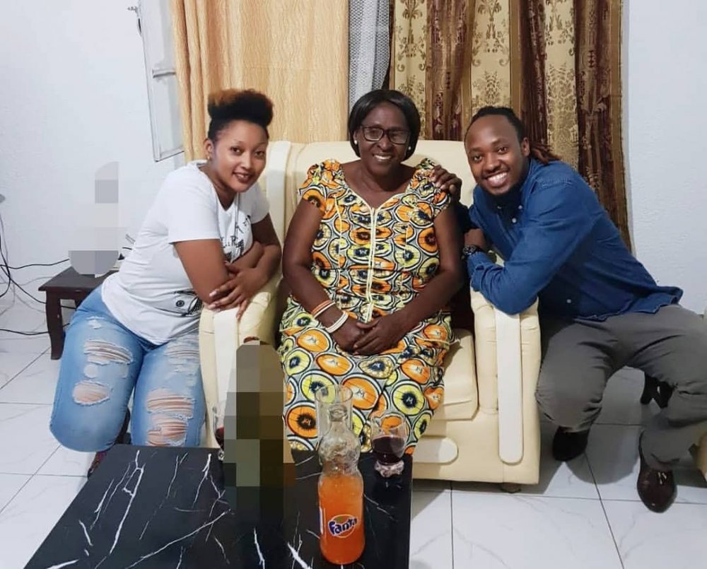 Mu mpera za 2019, Tonny Unique yagiye kwereka umubyeyi we umusore yihebeye