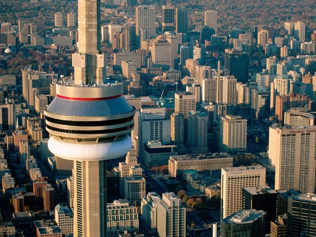 Umunara wa CN uranga umurwa wa Toronto