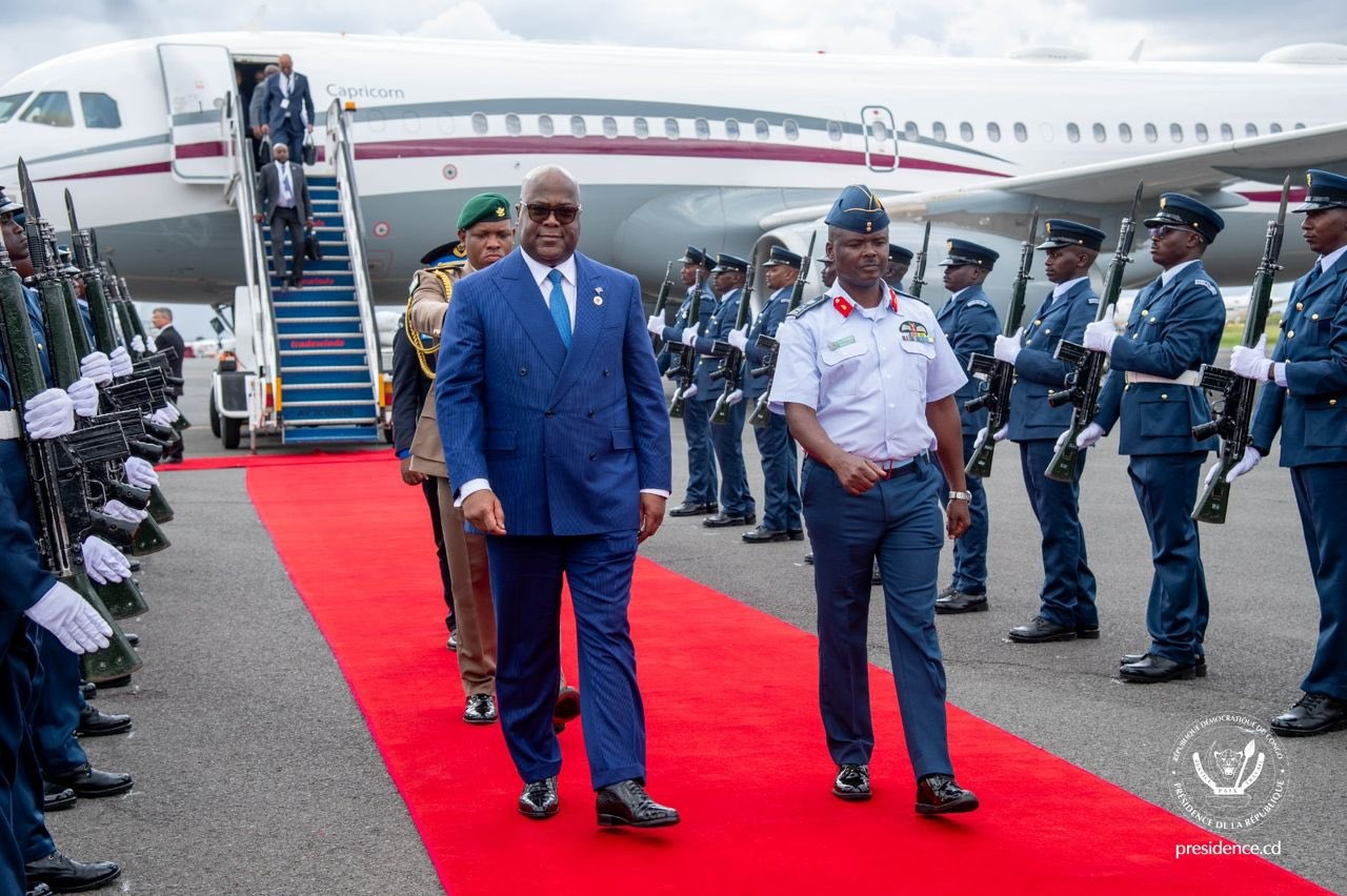 Ibirori byo muri Uganda bitarangiye, Tshisekedi yakomereje muri Kenya mu nama ya Afurika n'u Bufaransa yaganaga ku musozo