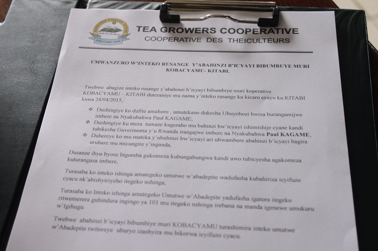 Abahinzi b'icyayi bandikiye Inteko basaba ko Itegeko Nshinga ryahinduka