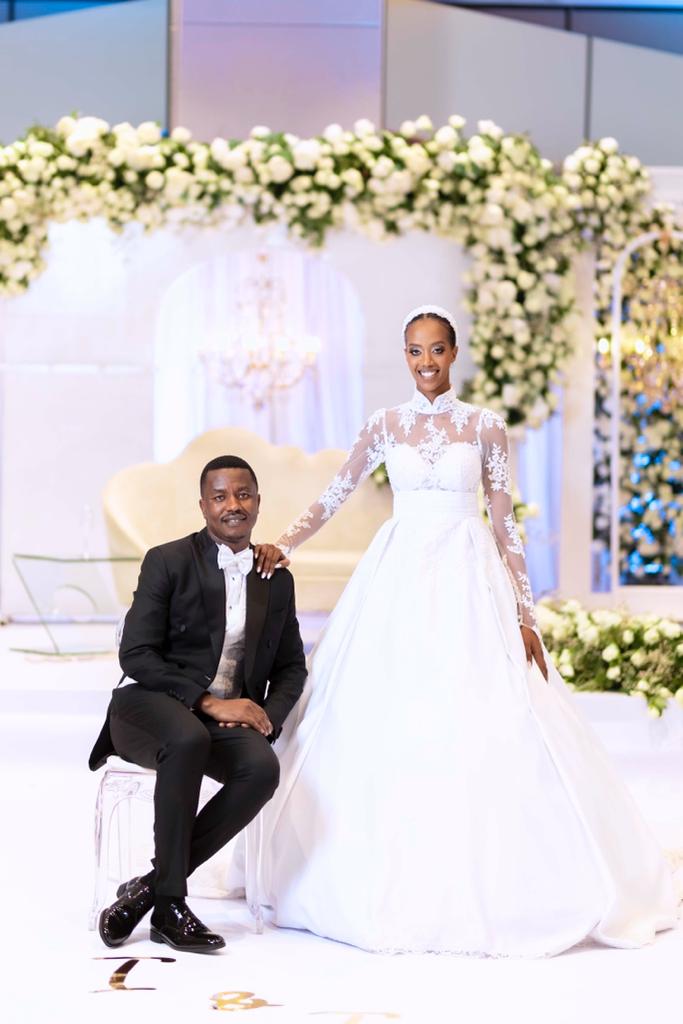 Ubukwe bw'aba bombi bwashimishije benshi