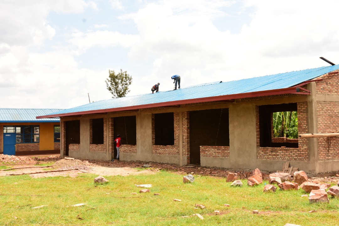 Ubuyobozi bw'Akarere bwatangaje ko mu Ugushyingo n'andi mashuri azaba yuzuye