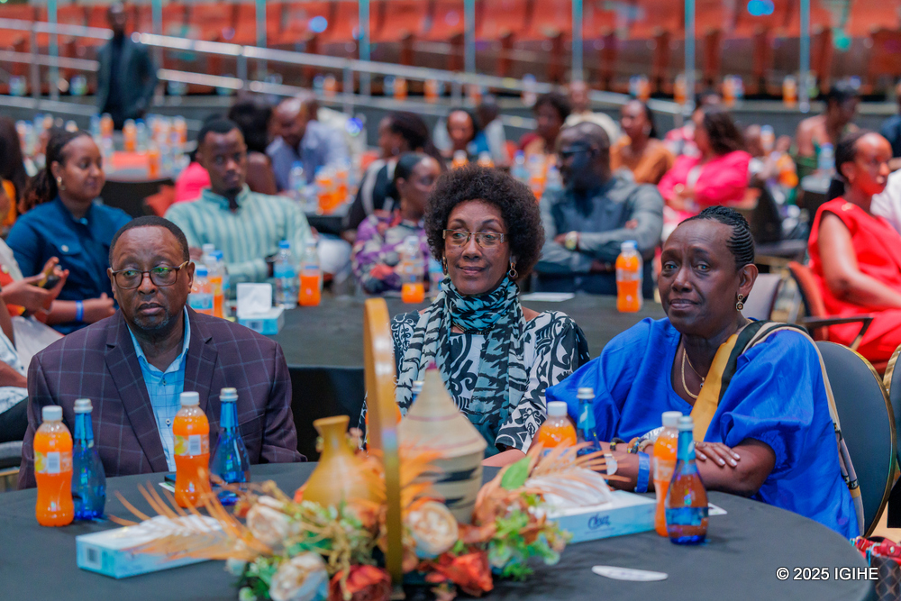 Umuhanzi Muyango yashyigikiye Mariya Yohana