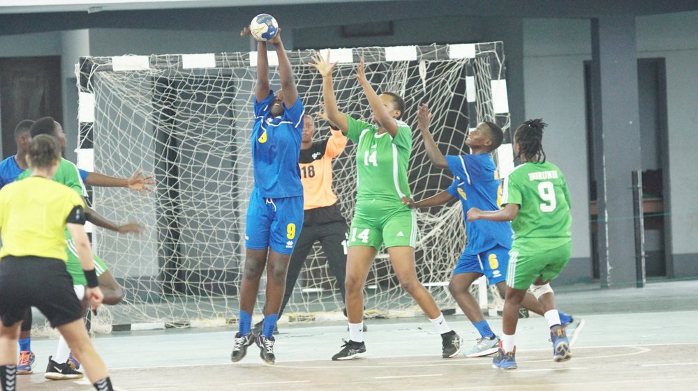 Ikipe y’Igihugu ya Handball y’Abakobwa batarengeje Imyaka 17 yatsinze iy’u Burundi ibitego 38-13 ku mukino wa nyuma