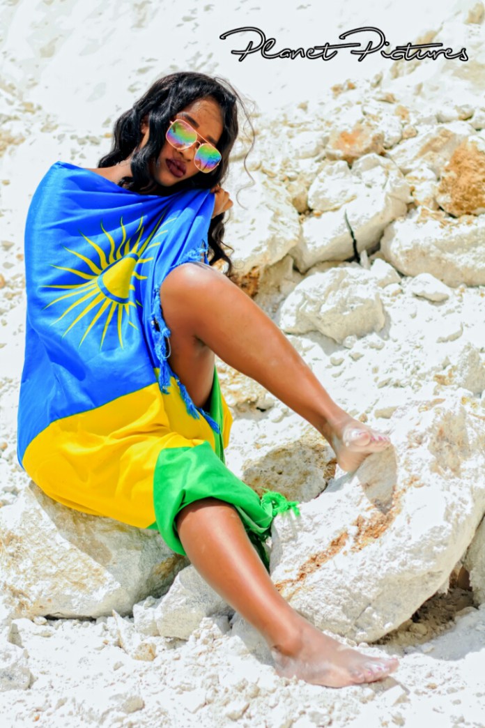 Keza yanenzwe bikomeye, arashinjwa gukinisha ibendera ry'u Rwanda
