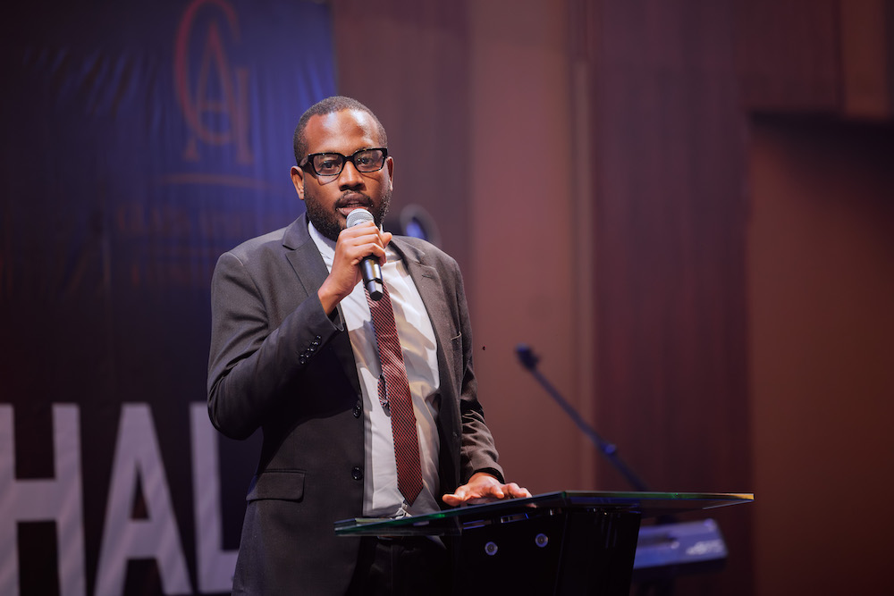 Umuyobozi Ushinzwe Abacuruzi bato n’Abaciritse muri Banki ya Kigali, Mukunzi Darius, yavuze ko baterwa ishema no guteza imbere Abanyarwanda kandi biteguye gufatanya na buri wese wifuza serivisi nkizi z’iterambere