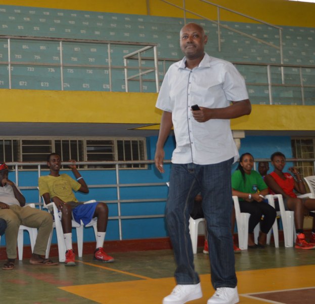 Umuyobozi w'ikipe ya Espoir bbc Fidele Rutagarama yari yaje kureba uyu mukino