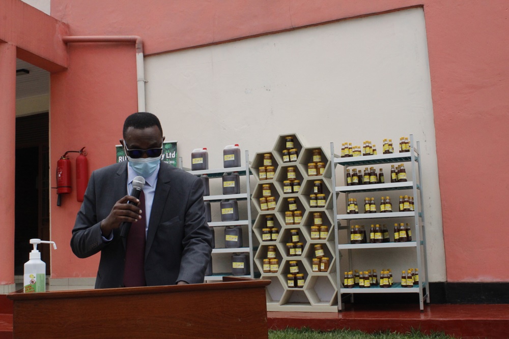 Umuyobozi wa NIRDA Dr Sekomo Birame Christian yavuze ko bazafasha uru ruganda gushyira ku isoko ibindi bicuruzwa nk’uko biri mu ntego bari bihaye mu ntangiriro mu 2017