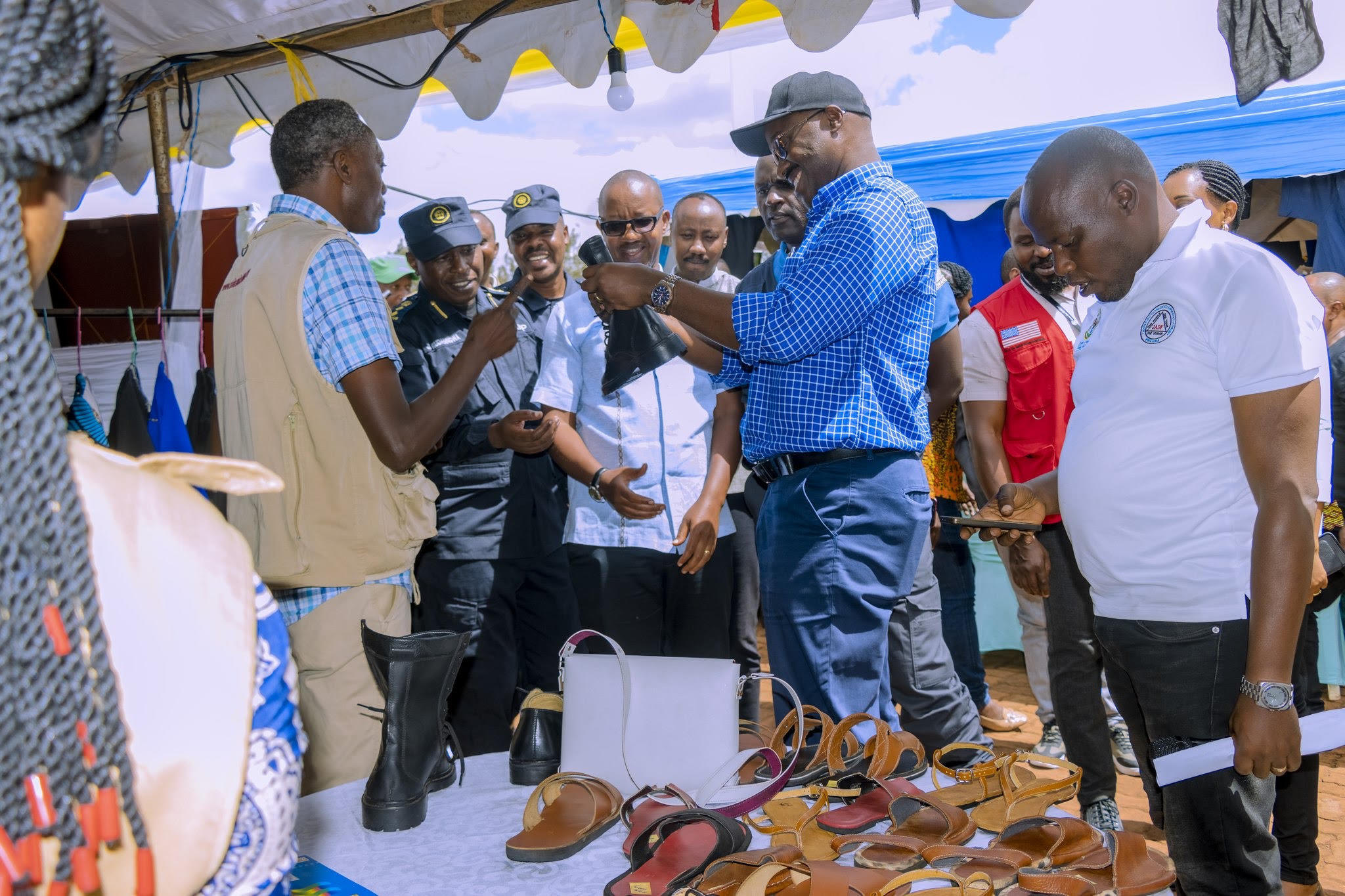 I Kirehe hamuritswe bimwe mu bikorwa abo mu bigo bitandukanye bafatanyamo n'abaturage