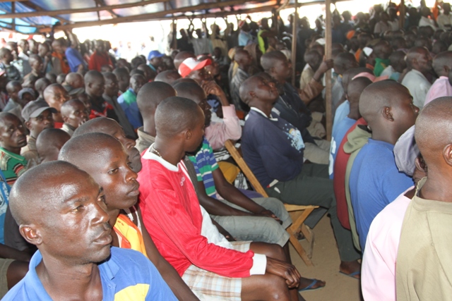 Hari abagirwa abere mu nkiko bagakomeza gufungwa