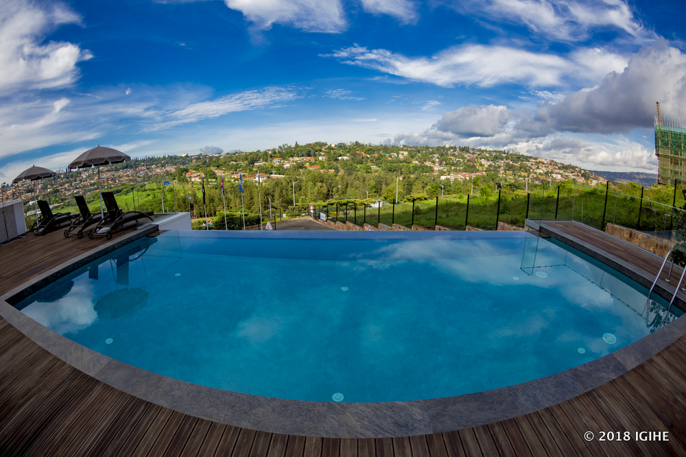 Uri muri Hotel Onomo aba yitegeye Ibice bimwe bya Kigali