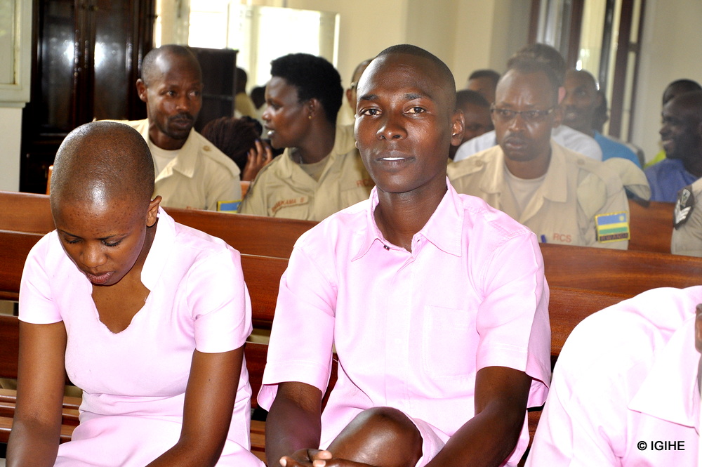 Urukiko ruherutse kumva amajwi y'ibiganiro Ntamuhanga Cassien yagiranye na Ingabire Victoire