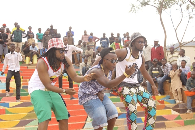 Urban Boys mu ndirimbo Yaw
