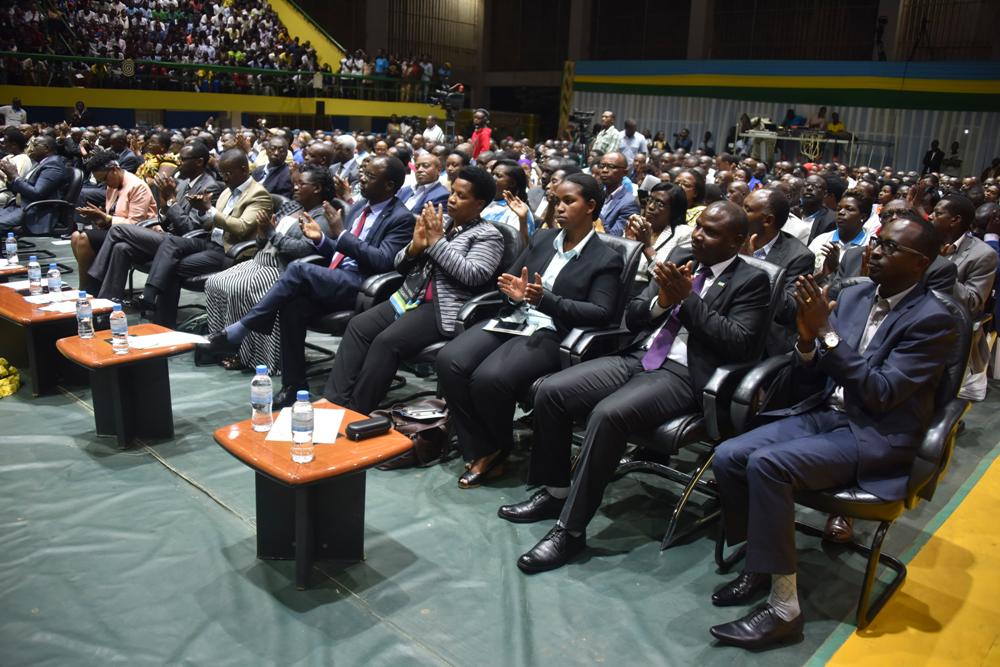 Abayobozi mu nzego zitandukanye za leta bitabiriye iki gitaramo