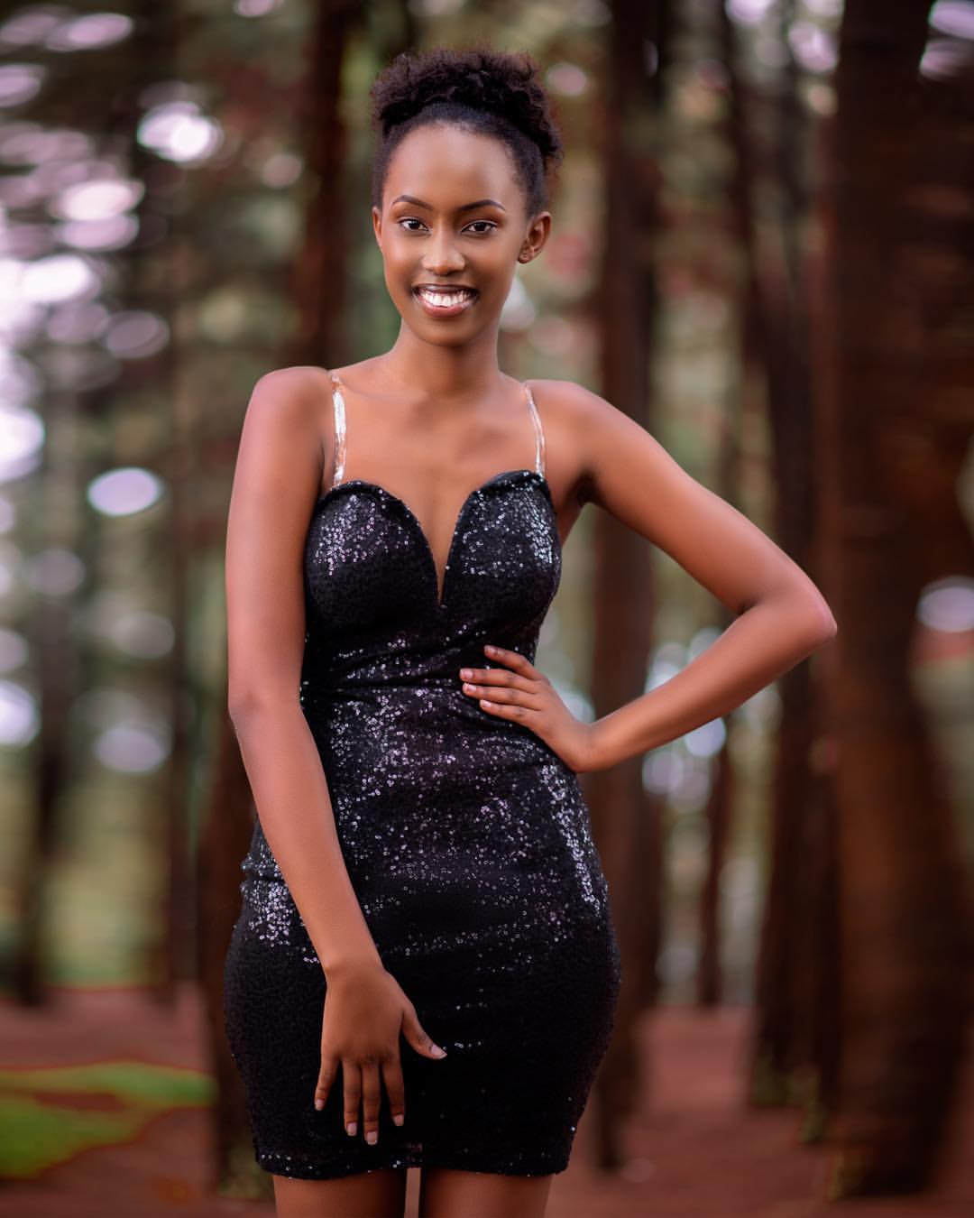 Umuratwa ni umukobwa w'imyaka 19 y'amavuko