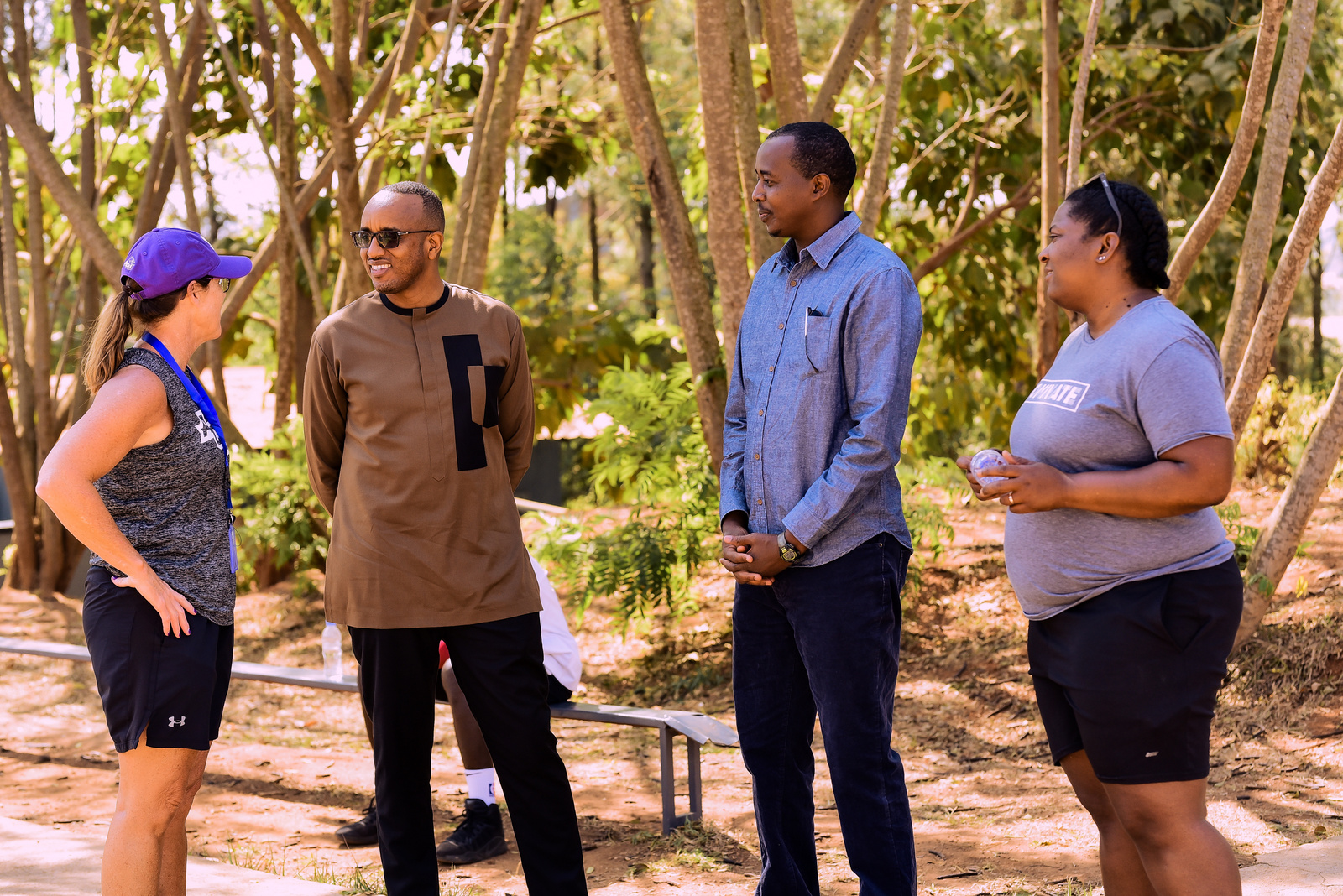 Gasore Serge yahuje Meya w'Akarere ka Bugesera, Mutabazi Richard, n'Umutoza wa ACU Women’s Basketball Team, Julie Goodenough