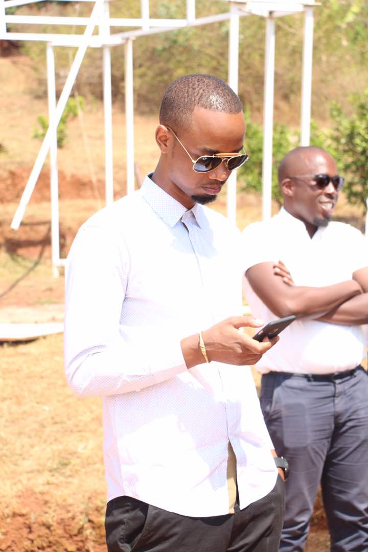 Lionel asanzwe anakora umuziki w'indirimbo zihimbaza Imana