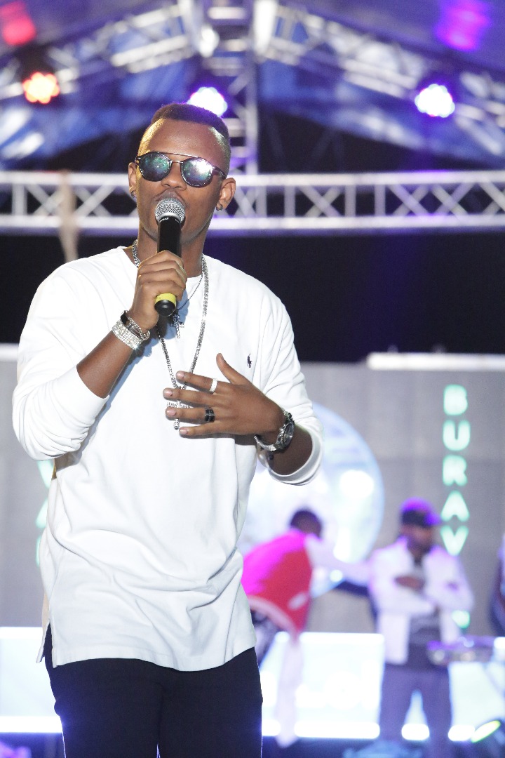 Buravan yiyemeje kuzajya kumurikira album ye mu Burundi kubera uburyo yakiriwe