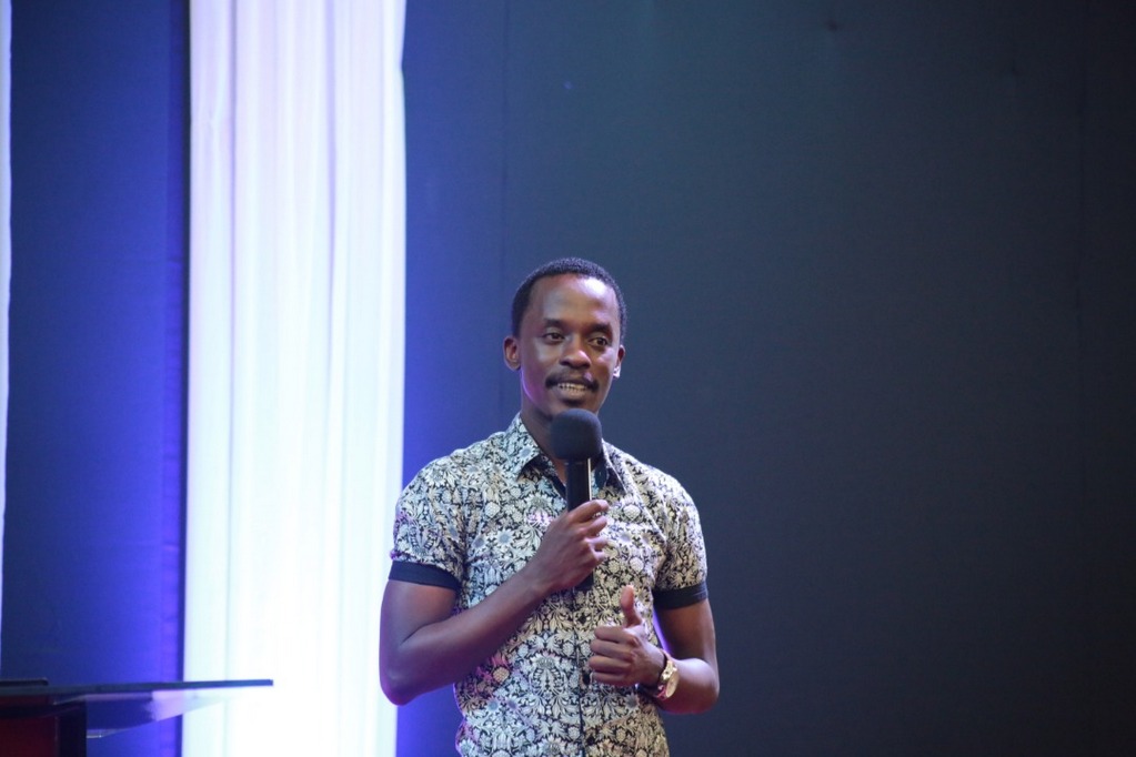 Prophet Sultan Eric abinyujije kuri Instagram yatangije igikorwa cyo kwigisha no gutanga ubuhanuzi kizwi nka “Prophetic Declaration”