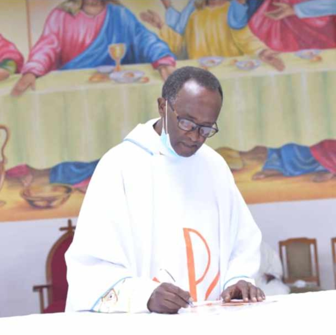 Padiri Aloys Guillaume yari Intumwa ya Musenyeri ishinzwe Ubuzima bw’Abihayimana muri Diyoseze ya Butare