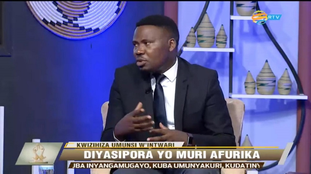 Umunyamabanga wa Leta muri Minisiteri y’Urubyiruko n’Umuco, Bamporiki Edouard yasangije abitabiriye iki kiganiro indangagaciro zarangaga Abanyarwanda