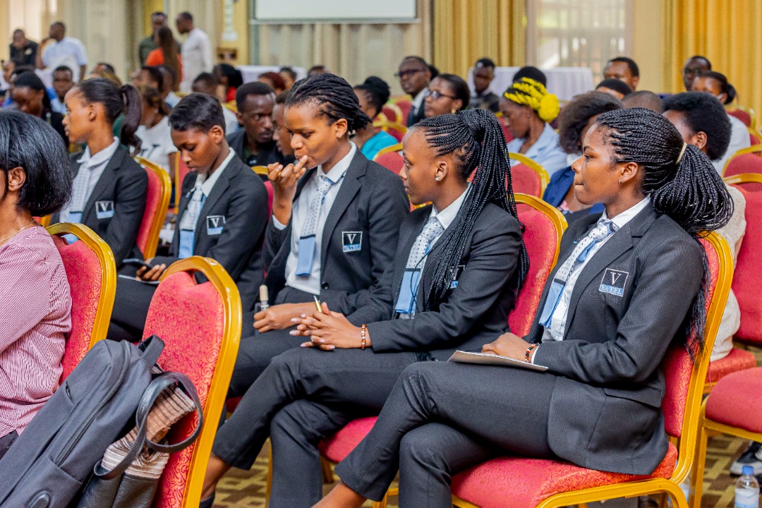 Uyu muhango wo gutangiza icyiciro cya gatanu cya iAccelerator witabiriwe n'urubyiruko ruvuye hirya no hino mu gihugu