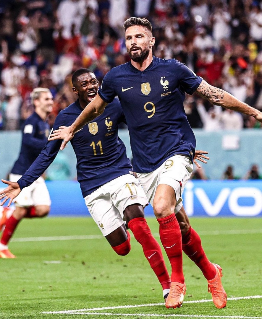 Olivier Giroud yanditse amateka yo kuba umukinnyi ukuze wakiniye u Bufaransa mu Gikombe cy’Isi, yakuyeho agahigo ka Fabien Barthez