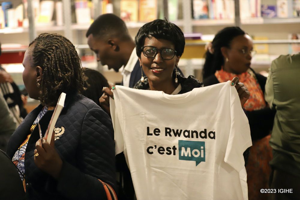 N’ibiganiro byabakumbuje u Rwanda nk’igihugu cyiyubatse nyuma ya jenoside yakorewe Abatutsi, ubu batewe ishema no kwerekana ko ari mu rugo