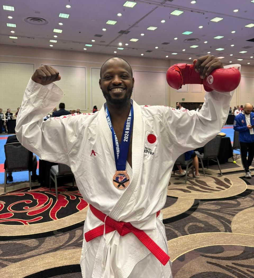 Murenzi David yegukanye umudali wa Bronze muri Kumite