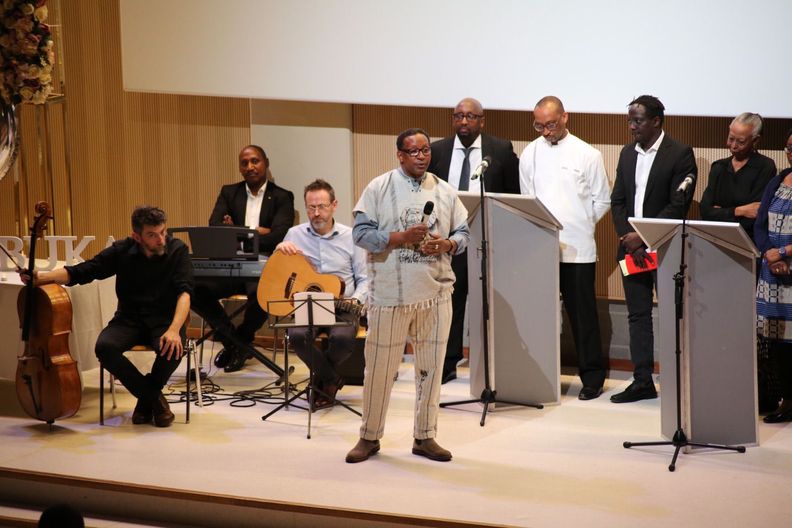 Ubwo hakinwaga ikinamico ‘Essuie tes larmes et tiens-toi debout’ yahimbwe n’umwanditsi Rurangwa Jean Marie Vianney