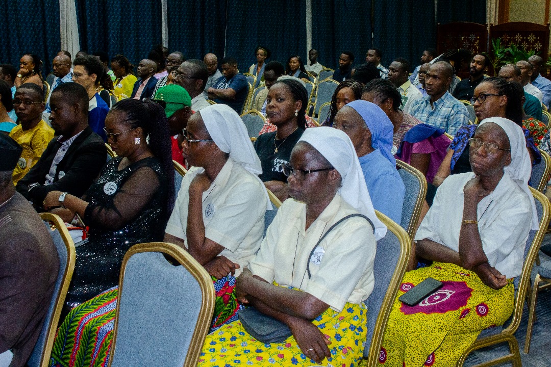 Uyu muhango witabiriwe n'abantu batandukanye barimo Abanyarwanda n'inshuti zabo