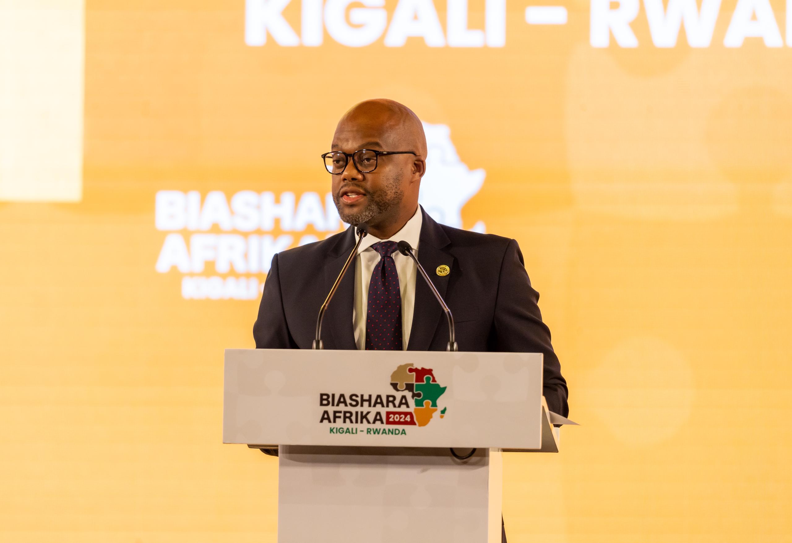 Umunyamabanga Mukuru w'Isoko Rusange rya Afurika, Wamkele Mene, yavuze ko hakenewe imbaraga mu gufasha Afurika gushyira mu bikorwa aya masezerano