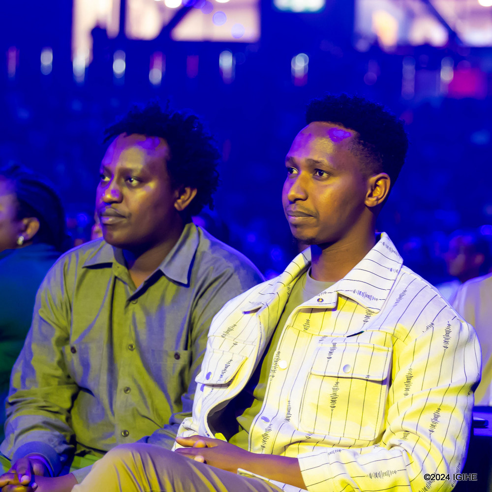 Umuhanzi Israel Mbonyi ni umwe mu bitabiriye iki gitaramo