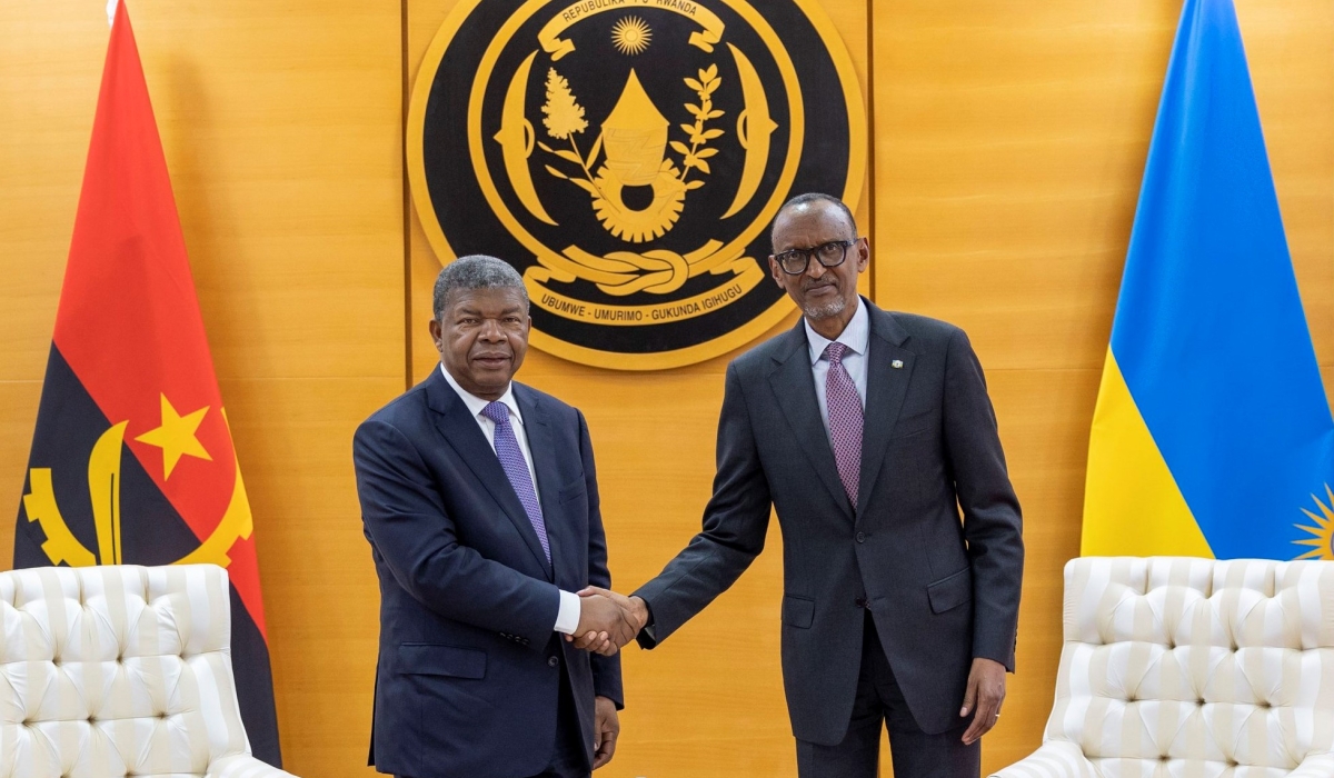 Perezida Kagame yaganiriye na Lourenço wa Angola ku mutekano wo mu burasirazuba bwa RDC