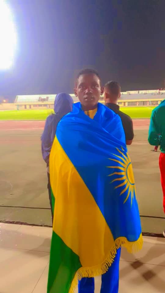 Uwitonze Claire yabaye uwa kabiri mu gusiganwa metero 1500 mu bagore